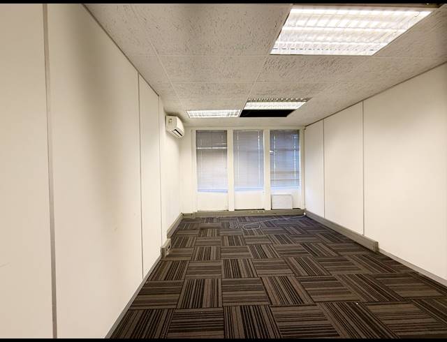 13,251M² WAREHOUSE TO LET IN WADEVILLE